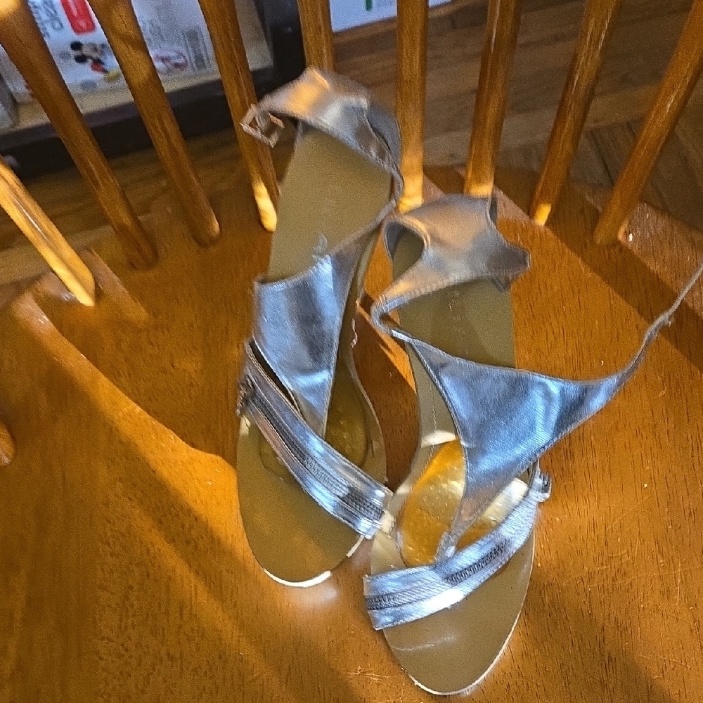 Liliana Metallic Silver Heels